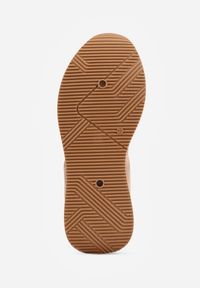 Born2be - Brązowe Sneakersy Ozdobione Geometrycznym Motywem Sameen. Okazja: na co dzień, na spacer. Kolor: brązowy. Materiał: jeans. Wzór: aplikacja, geometria. Sport: turystyka piesza #6