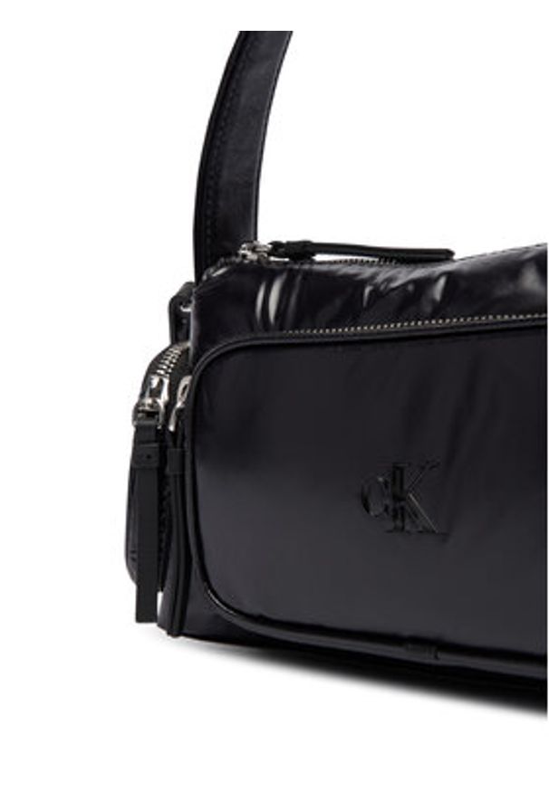 Calvin Klein Torebka Pocket Shiny Nylon Small Bag LV04F3405G Czarny. Kolor: czarny. Materiał: skórzane