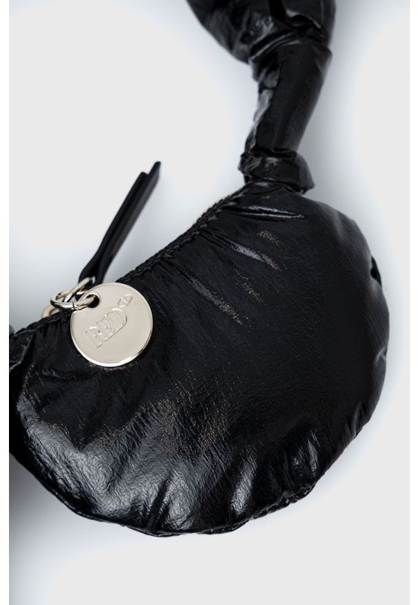 Red Valentino - Torebka. Kolor: czarny