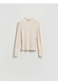 Reserved - Longsleeve z wiskozą - kremowy. Kolor: kremowy. Materiał: wiskoza. Długość rękawa: długi rękaw