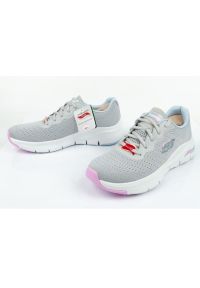 skechers - Buty Skechers Arch Fit W 149722 szare. Kolor: szary. Materiał: guma, tkanina, materiał. Szerokość cholewki: normalna. Sport: turystyka piesza