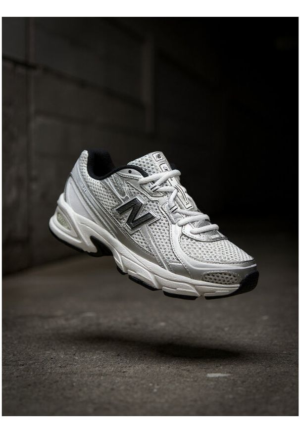 New Balance Sneakersy U740NW2 W Biały. Kolor: biały. Materiał: skóra