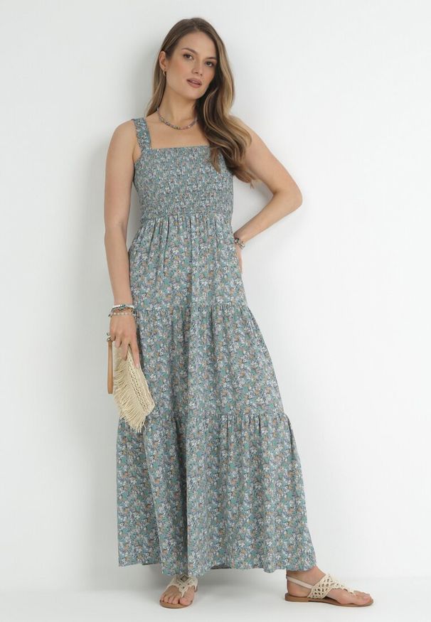 Born2be - Jasnoniebieska Sukienka Rozkloszowana na Ramiączkach w Kwiaty Hasana. Okazja: na co dzień. Kolor: niebieski. Długość rękawa: na ramiączkach. Wzór: kwiaty. Sezon: lato. Typ sukienki: proste. Styl: casual, elegancki