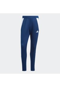 Adidas - Spodnie piłkarskie ADIDAS Tiro 24. Kolor: wielokolorowy, biały, niebieski. Materiał: dresówka. Sport: piłka nożna