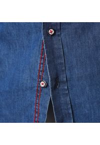 Delikatnie Taliowana Koszula Weekendowa - Pako Jeans - Jeans (Denim). Okazja: na co dzień. Kolor: niebieski. Materiał: bawełna. Styl: casual