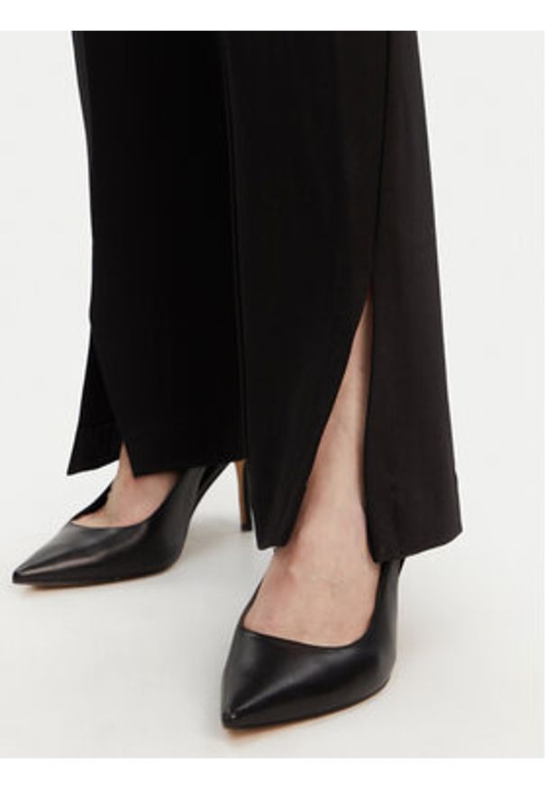 DKNY Spodnie materiałowe P3KKQUEC Czarny Slim Fit. Kolor: czarny. Materiał: syntetyk