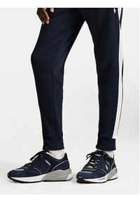 Polo Ralph Lauren Spodnie dresowe 710P03890001 Granatowy Regular Fit. Kolor: niebieski. Materiał: syntetyk #3