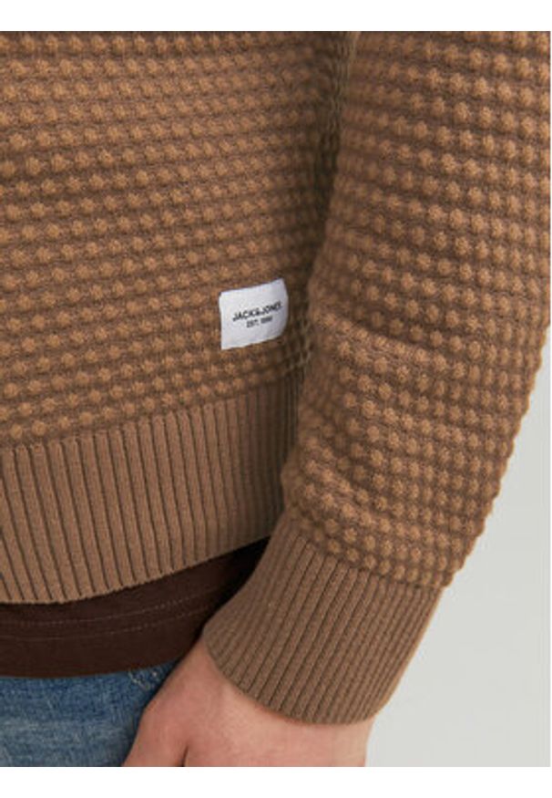 Jack & Jones Sweter 12212816 Brązowy Regular Fit. Kolor: brązowy. Materiał: bawełna