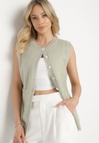 Born2be - Jasnozielona Rozpinana Kamizelka Sweterkowa z Wełną Quilzeki. Okazja: na co dzień. Kolor: zielony. Materiał: wełna. Styl: klasyczny, casual, elegancki #4