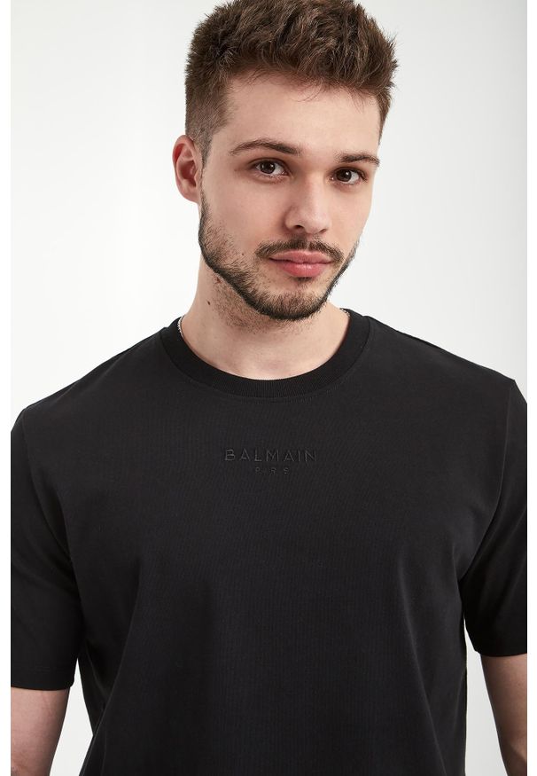 Balmain - T-shirt męski z haftem BALMAIN. Wzór: haft