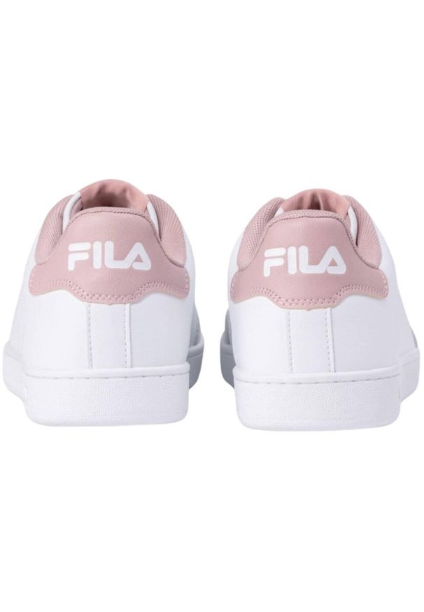 Fila - Buty Damskie Courtbay. Okazja: na spacer. Kolor: biały, różowy, wielokolorowy. Sport: turystyka piesza