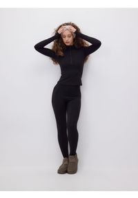 Reserved - Bluza ze stójką - czarny. Typ kołnierza: kołnierzyk stójkowy. Kolor: czarny. Materiał: dzianina