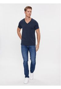 Tommy Jeans T-Shirt DM0DM04410 Granatowy Regular Fit. Kolor: niebieski. Materiał: bawełna