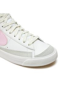 Nike Sneakersy Blazer Mid '77 DA4086 106 Biały. Kolor: biały. Materiał: skóra #4