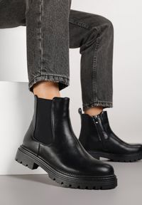 Born2be - Czarne Klasyczne Botki Typu Sztyblety Ilonna. Okazja: na spotkanie biznesowe, na co dzień. Kolor: czarny. Materiał: jeans. Styl: klasyczny #6