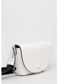 Calvin Klein Jeans - Torebka. Kolor: biały. Rodzaj torebki: na ramię #5