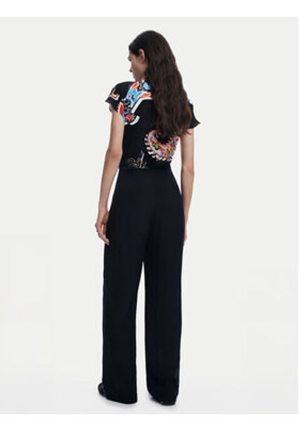 Desigual Kombinezon Paisley 25SWPW20 Czarny Regular Fit. Kolor: czarny. Materiał: wiskoza. Wzór: paisley