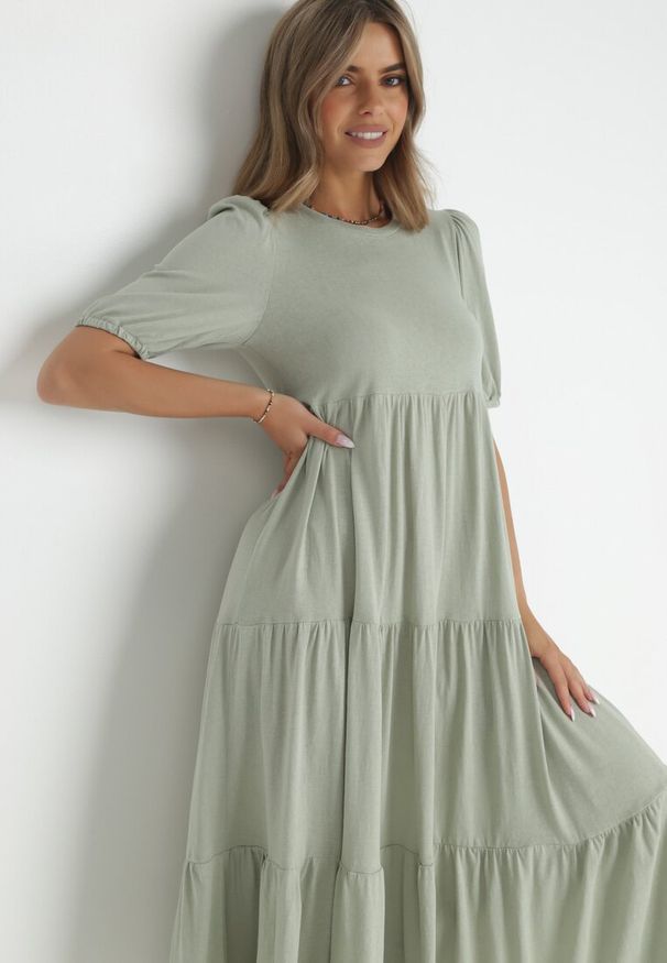 Born2be - Miętowa Sukienka Bawełniana Ulrika. Okazja: na co dzień, na randkę. Typ kołnierza: kołnierz z falbankami. Kolor: miętowy. Wzór: gładki. Materiał: bawełna. Długość rękawa: krótki rękaw. Sezon: wiosna, lato. Styl: klasyczny, casual. Długość: maxi