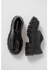 Altercore Półbuty Deidra Vegan Black Patent damskie kolor czarny na platformie. Nosek buta: okrągły. Zapięcie: sznurówki. Kolor: czarny. Obcas: na platformie #2