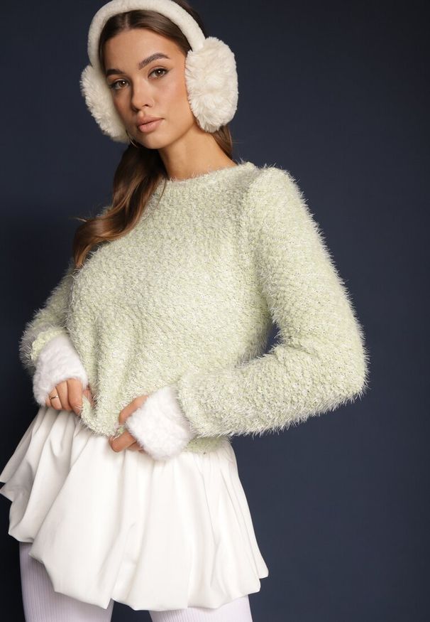 Renee - Miętowy Sweter z Puchatego Gładkiej Materiału z Okrągłym Dekoltem i Długim Rękawem Klarrilo. Kolor: miętowy. Materiał: materiał. Długość rękawa: długi rękaw. Długość: długie. Wzór: gładki. Sezon: jesień, zima