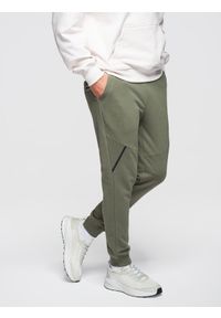 Ombre Clothing - Spodnie męskie dresowe joggery - oliwkowe V4 - Rozmiar: M. Okazja: na co dzień. Kolor: oliwkowy. Materiał: dresówka. Wzór: melanż, gładki, nadruk. Styl: casual, sportowy