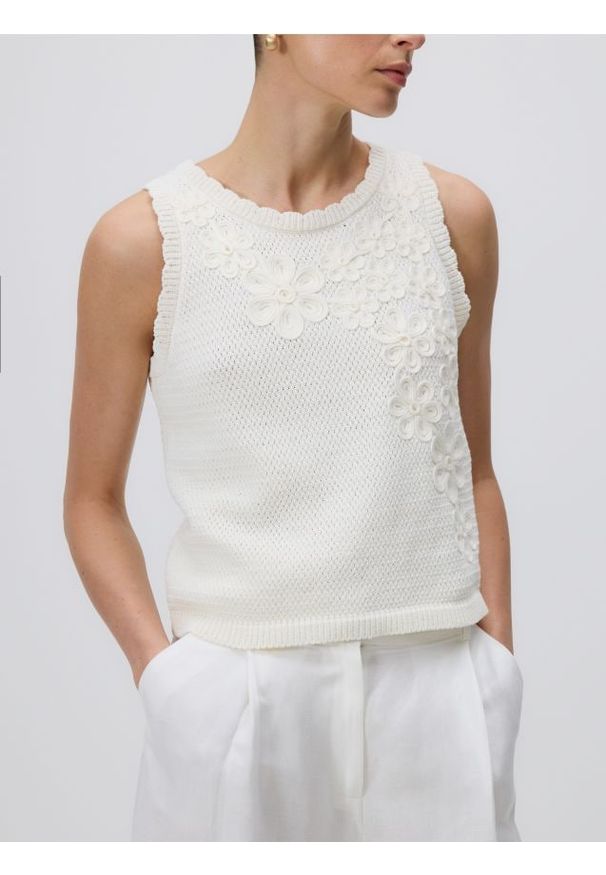 Reserved - Dzianinowy top - kremowy. Kolor: kremowy. Materiał: dzianina