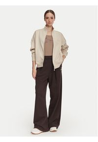 Guess Bluza V5BQ15 KCX22 Beżowy Regular Fit. Kolor: beżowy. Materiał: syntetyk #3