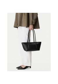 Torebka Coccinelle. Kolor: czarny #1