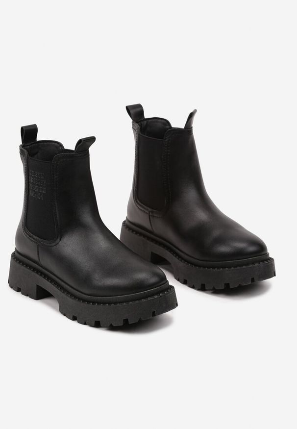 Born2be - Czarne Botki Sztyblety na Grubej Podeszwie z Elastycznymi Wstawkami Nalleti. Okazja: na co dzień. Kolor: czarny. Materiał: skóra, jeans. Wzór: aplikacja. Obcas: na obcasie. Styl: elegancki, rockowy, casual. Wysokość obcasa: średni