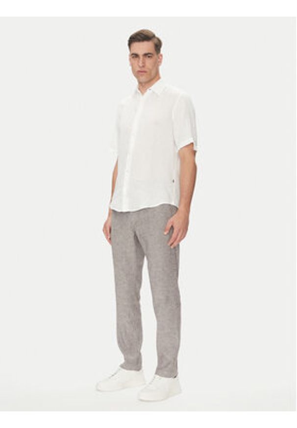 BOSS Koszula 50537382 Biały Regular Fit. Kolor: biały. Materiał: len