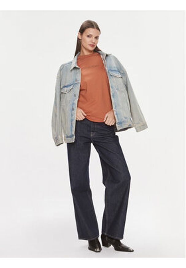 Calvin Klein T-Shirt Hero Logo K20K205448 Brązowy Regular Fit. Kolor: brązowy. Materiał: bawełna