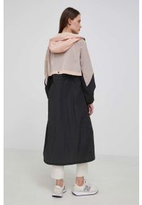 Woolrich kurtka damska kolor czarny przejściowa. Kolor: czarny. Materiał: materiał. Długość rękawa: raglanowy rękaw #4