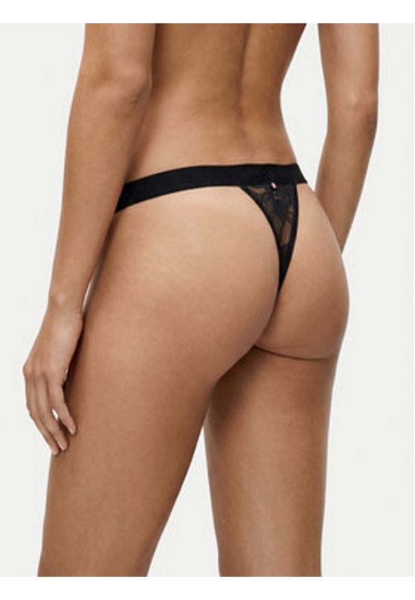 TOMMY HILFIGER - Tommy Hilfiger Stringi UW0UW06267 Czarny. Kolor: czarny. Materiał: syntetyk