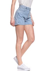 Wrangler - DAMSKIE SPODENKI WRANGLER RETRO SHORT TUBBLE BLUE W29SFH17J. Stan: podwyższony. Kolor: niebieski. Styl: retro #2