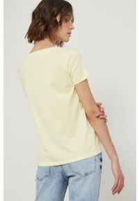 medicine - Medicine t-shirt bawełniany kolor żółty. Kolor: żółty. Materiał: bawełna. Długość rękawa: krótki rękaw. Długość: krótkie. Wzór: gładki