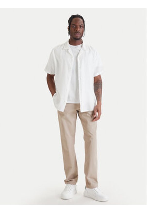 Calvin Klein Koszula LV04LF137G Biały Relaxed Fit. Kolor: biały. Materiał: syntetyk