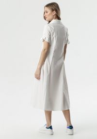 Born2be - Biała Sukienka Melanippe. Kolor: biały. Materiał: materiał. Długość rękawa: krótki rękaw. Typ sukienki: koszulowe. Styl: klasyczny, elegancki. Długość: midi #4
