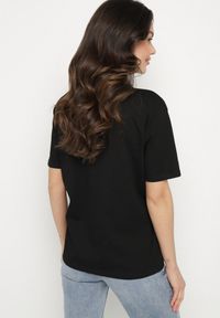 Born2be - Czarny T-shirt Bawełniany z Cyrkoniami Felnella. Okazja: na co dzień. Kolor: czarny. Materiał: bawełna. Styl: elegancki, casual #5
