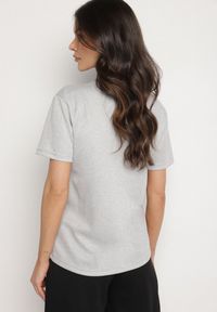 Born2be - Jasnoszary T-shirt o Klasycznym Kroju z Ozdobnym Haftem Galerrena. Okazja: na co dzień, na spotkanie biznesowe, do pracy. Kolor: szary. Materiał: jeans. Wzór: haft. Styl: klasyczny