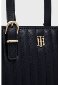 TOMMY HILFIGER - Tommy Hilfiger torebka kolor granatowy. Kolor: niebieski. Materiał: pikowane. Rodzaj torebki: na ramię #3