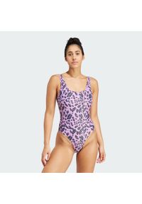 Adidas - Strój do pływania Essentials Animal Print U-Back. Kolor: biały, wielokolorowy, fioletowy. Materiał: materiał. Wzór: nadruk