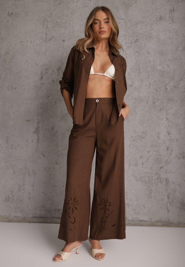 Renee - Brązowy Boho Komplet z Bawełną Koszula i Spodnie z Ażurowymi Zdobieniami Runesa. Kolor: brązowy. Materiał: bawełna. Wzór: ażurowy, aplikacja