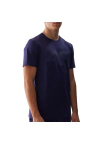 4f - Koszulka 4F WSS24TTSHM115531S - granatowa. Kolor: niebieski. Materiał: bawełna, dresówka, tkanina. Długość rękawa: krótki rękaw. Długość: krótkie #1
