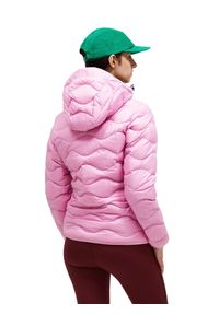 Kurtka Peak Performance puchowa damska Helium Down Hood Jacket różowa - M. Kolor: różowy. Materiał: puch