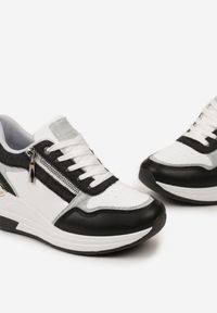 Born2be - Czarno-Białe Sneakersy na Niskim Koturnie z Ozdobnym Suwakiem i Metaliczną Wstawką Lorealissa. Kolor: czarny. Obcas: na koturnie #5
