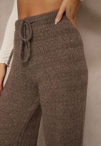 Renee - Brązowe Spodnie Wide Leg z Dzianiny z Dodatkiem Wełny i Wiskozy Tiesania. Okazja: na co dzień. Stan: podwyższony. Kolor: brązowy. Materiał: wiskoza, dzianina, wełna. Styl: casual