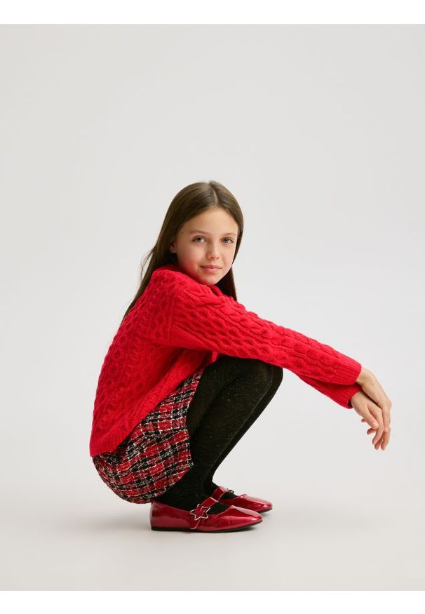 Reserved - Tweedowe szorty - czerwony. Kolor: czerwony. Materiał: wełna, dzianina