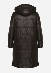 Born2be - Czarna Przejściowa Kurtka Pikowana z Kapturem i Suwakami po Bokach Fesunela. Okazja: na co dzień. Typ kołnierza: kaptur. Kolekcja: plus size. Kolor: czarny. Materiał: jeans. Sezon: jesień. Styl: klasyczny, casual #5