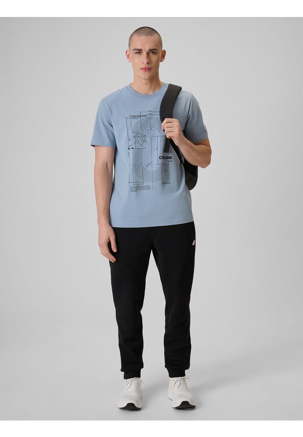 4f - 4F T-shirt regular z nadrukiem męski - niebieski S. Okazja: na co dzień. Kolor: niebieski. Materiał: dzianina, bawełna, dresówka, jeans. Wzór: nadruk. Styl: casual, klasyczny