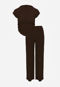 Born2be - Brązowy Gładki Komplet Szerokie Spodnie i Marszczona Bluzka ze Stójką Merithie. Kolor: brązowy. Materiał: materiał. Wzór: gładki #4